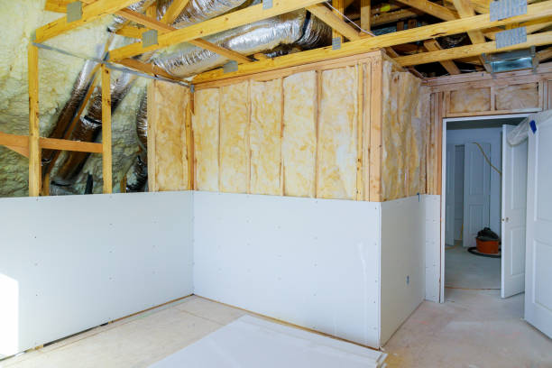 Best Insulation Maintenance and Repair in Bakersfield Country Clu, CA